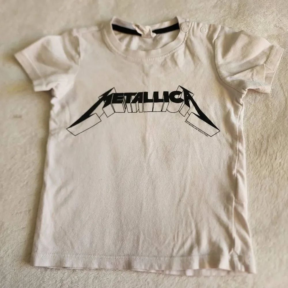 H&M Metallica white with Black Graphic Infants Size 6-9 Months